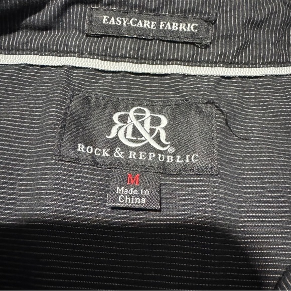 Rock & Republic Men’s Casual Button Down Shirt Medium Black Print Pockets - Picture 5 of 6